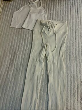 Year of Ours White Ribbed Lace-Up Waist Pants & Cropped Tank Set
